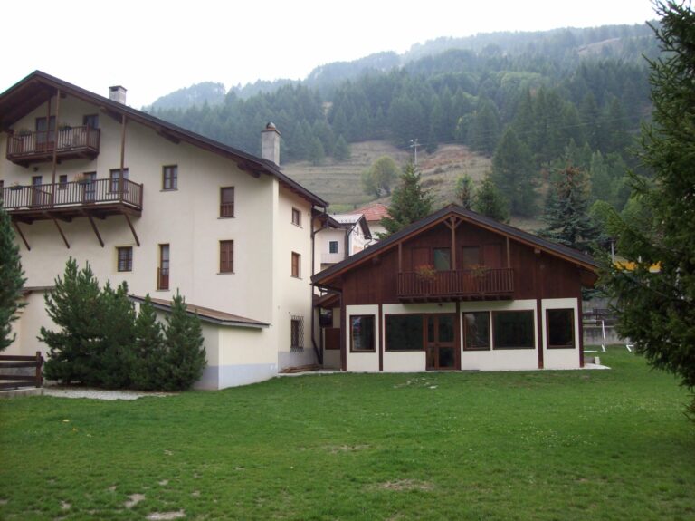 101_0955-scaled 101_0955-scaled