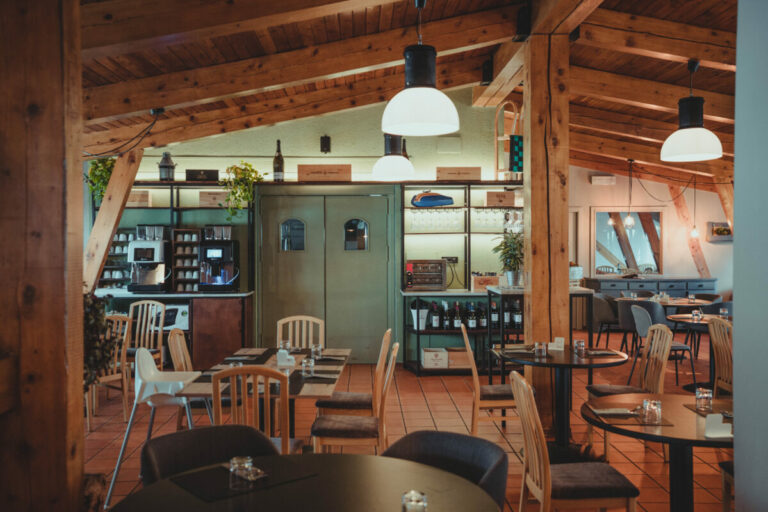 HOTELRENZIGENNAIO-11-1199x800 (1) HOTELRENZIGENNAIO-11-1199x800 (1)